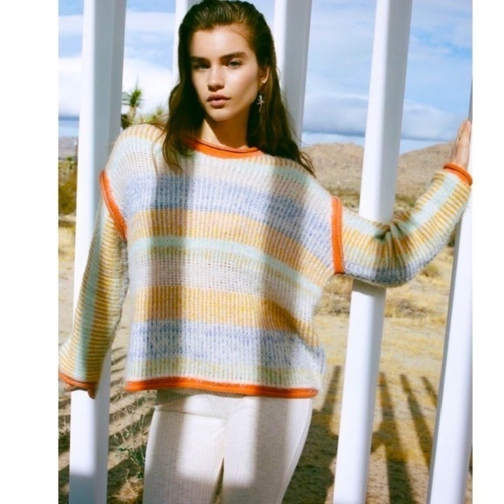 URBAN OUTFITTERS MARCIA CREW NECK SWEATER